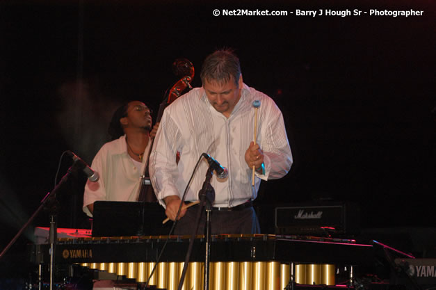 Antonio Saxton - Air Jamaica Jazz & Blues Festival 2007 - The Art of Music -  Thursday, January 25th - 10th Anniversary - Air Jamaica Jazz & Blues Festival 2007 - The Art of Music - Tuesday, January 23 - Saturday, January 27, 2007, The Aqueduct on Rose Hall, Montego Bay, Jamaica - Negril Travel Guide, Negril Jamaica WI - http://www.negriltravelguide.com - info@negriltravelguide.com...!