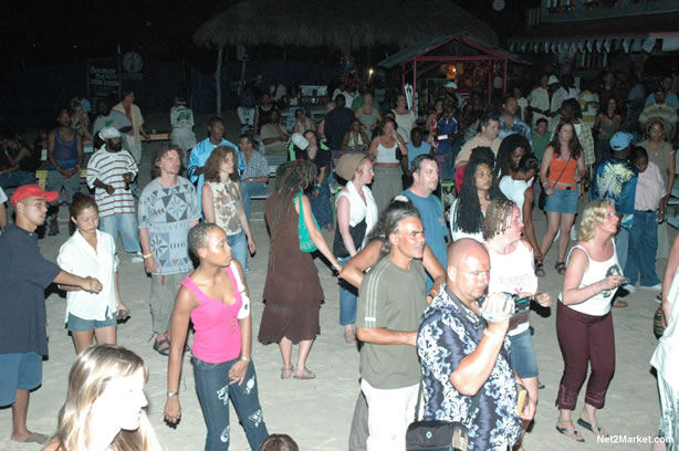 Reggae Superstar - Bush Man @ Bourbon Beach with Boddy Dread & Singing Honour - Presented by Our Music Promotions - Omar & Ama-Donna - Saturday, May 14, 2005 - Negril Travel Guide, Negril Jamaica WI - http://www.negriltravelguide.com - info@negriltravelguide.com...!