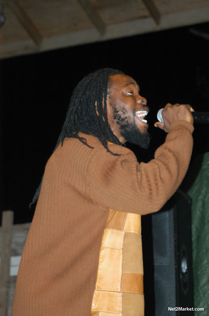 Reggae Superstar - Bush Man @ Bourbon Beach with Boddy Dread & Singing Honour - Presented by Our Music Promotions - Omar & Ama-Donna - Saturday, May 14, 2005 - Negril Travel Guide, Negril Jamaica WI - http://www.negriltravelguide.com - info@negriltravelguide.com...!