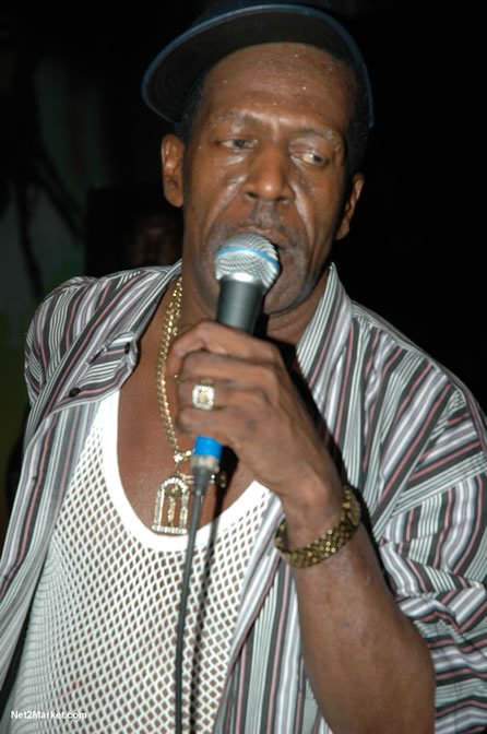 The Messenger, Reggae Super Star - Luciano - Gregory Isaacs - Bobby Dread - Swallow - backed by the Indika Band - Boubon Beach Restaurant, Beach Bar & Oceanfront Accommodations - Negril Travel Guide, Negril Jamaica WI - http://www.negriltravelguide.com - info@negriltravelguide.com...!