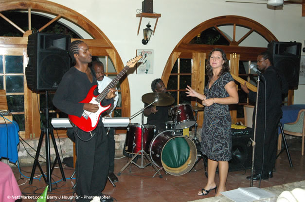 Dinner at the Charella Inn - Caribbean Medical Mission, Thursday, October 19, 2006 - Negril Travel Guide, Negril Jamaica WI - http://www.negriltravelguide.com - info@negriltravelguide.com...!