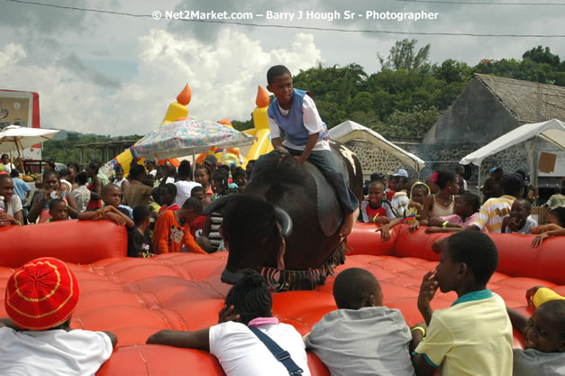 Cross De Harbour @ Lucea Car Park presented by Linkz Entertainment in association with Lucea Chamber of Commerce - Featuring Freddy Mc Gregor, Iley Dread, Mr. Vegas, Lt. Elmo, Champagne, Merital, CC, Brillant, TQ, Mad Dog, Chumps - Lucea, Hanover, Jamaica - Negril Travel Guide.com, Negril Jamaica WI - http://www.negriltravelguide.com - info@negriltravelguide.com...!