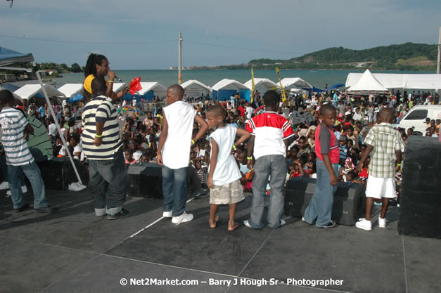 Cross De Harbour @ Lucea Car Park presented by Linkz Entertainment in association with Lucea Chamber of Commerce - Featuring Freddy Mc Gregor, Iley Dread, Mr. Vegas, Lt. Elmo, Champagne, Merital, CC, Brillant, TQ, Mad Dog, Chumps - Lucea, Hanover, Jamaica - Negril Travel Guide.com, Negril Jamaica WI - http://www.negriltravelguide.com - info@negriltravelguide.com...!