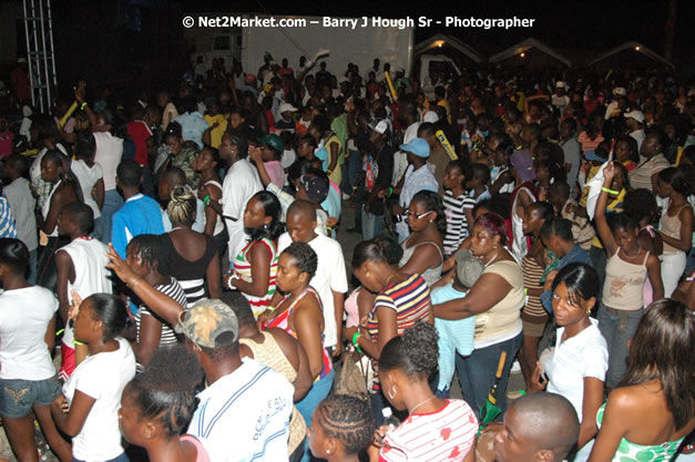 Cross De Harbour @ Lucea Car Park presented by Linkz Entertainment in association with Lucea Chamber of Commerce - Featuring Freddy Mc Gregor, Iley Dread, Mr. Vegas, Lt. Elmo, Champagne, Merital, CC, Brillant, TQ, Mad Dog, Chumps - Lucea, Hanover, Jamaica - Negril Travel Guide.com, Negril Jamaica WI - http://www.negriltravelguide.com - info@negriltravelguide.com...!