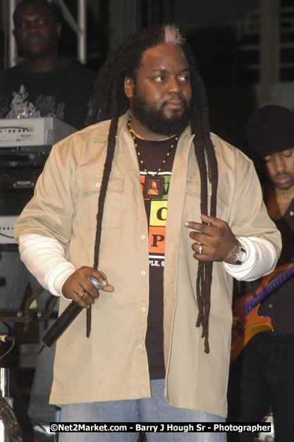 Morgan Heritage - Cure Fest 2007 - Longing For Concert at Trelawny Multi Purpose Stadium, Trelawny, Jamaica - Sunday, October 14, 2007 - Cure Fest 2007 October 12th-14th, 2007 Presented by Danger Promotions, Iyah Cure Promotions, and Brass Gate Promotions - Alison Young, Publicist - Photographs by Net2Market.com - Barry J. Hough Sr, Photographer - Negril Travel Guide, Negril Jamaica WI - http://www.negriltravelguide.com - info@negriltravelguide.com...!