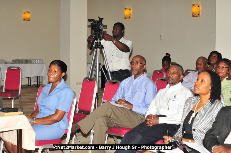 Investment & Business Forum - Brand Jamaica @ Grand Palladium Resort & Spa [Fiesta] - Thursday, August 7, 2008 - Hanover Homecoming Foundation LTD Jamaica - Wherever you roam ... Hanover bids you ... come HOME - Sunday, August 3 to Saturday, August 9, 2008 - Hanover Jamaica - Photographs by Net2Market.com - Barry J. Hough Sr. Photojournalist/Photograper - Photographs taken with a Nikon D300 - Negril Travel Guide, Negril Jamaica WI - http://www.negriltravelguide.com - info@negriltravelguide.com...!