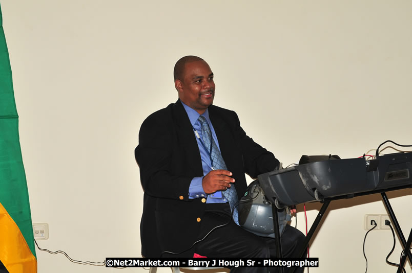 Investment & Business Forum - Brand Jamaica @ Grand Palladium Resort & Spa [Fiesta] - Thursday, August 7, 2008 - Hanover Homecoming Foundation LTD Jamaica - Wherever you roam ... Hanover bids you ... come HOME - Sunday, August 3 to Saturday, August 9, 2008 - Hanover Jamaica - Photographs by Net2Market.com - Barry J. Hough Sr. Photojournalist/Photograper - Photographs taken with a Nikon D300 - Negril Travel Guide, Negril Jamaica WI - http://www.negriltravelguide.com - info@negriltravelguide.com...!