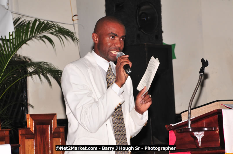 Lucea United Church - Unitied Church in Jamaica and Cayman Islands - Worship Service & Celebration of the Sacrament of Holy Communion - Special Guests: Hanover Homecoming Foundation & His excellency The Most Honourable Professor Sir Kenneth Hall Governor General of Jamaica - Sunday, August 3, 2008 - Hanover Homecoming Foundation LTD Jamaica - Wherever you roam ... Hanover bids you ... come HOME - Sunday, August 3 to Saturday, August 9, 2008 - Hanover Jamaica - Photographs by Net2Market.com - Barry J. Hough Sr. Photojournalist/Photograper - Photographs taken with a Nikon D300 - Negril Travel Guide, Negril Jamaica WI - http://www.negriltravelguide.com - info@negriltravelguide.com...!