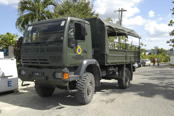 Hurricane Ivan Aid - "People Helping People" spearheaded by - Negril Travel Guide, Negril Jamaica WI - http://www.negriltravelguide.com - info@negriltravelguide.com...!