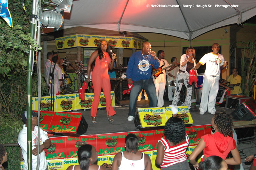 Jamaica Carnival 2007 @ The Jungle, Friday, March 2, 2007, The Jungle, Norman Manley Boulevard, Negril, Westmoreland, Jamaica W.I. - Negril Travel Guide, Negril Jamaica WI - http://www.negriltravelguide.com - info@negriltravelguide.com...!