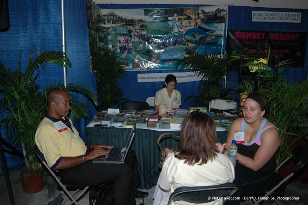 JAPEX 2006 Exibition @ Home Solutions, Negril - Tuesday, April 25, 2006 - Negril - JAPEX 2006 Negril Photos - Negril Travel Guide, Negril Jamaica WI - http://www.negriltravelguide.com - info@negriltravelguide.com...!