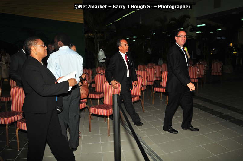 The Unveiling Of The Commemorative Plaque By The Honourable Prime Minister, Orette Bruce Golding, MP, And Their Majesties, King Juan Carlos I And Queen Sofia Of Spain - On Wednesday, February 18, 2009, Marking The Completion Of The Expansion Of Sangster International Airport, Venue at Sangster International Airport, Montego Bay, St James, Jamaica - Wednesday, February 18, 2009 - Photographs by Net2Market.com - Barry J. Hough Sr, Photographer/Photojournalist - Negril Travel Guide, Negril Jamaica WI - http://www.negriltravelguide.com - info@negriltravelguide.com...!