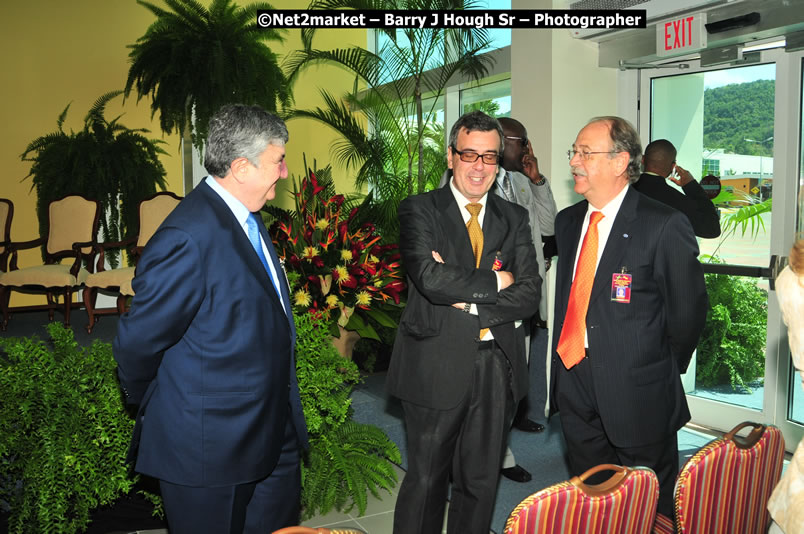 The Unveiling Of The Commemorative Plaque By The Honourable Prime Minister, Orette Bruce Golding, MP, And Their Majesties, King Juan Carlos I And Queen Sofia Of Spain - On Wednesday, February 18, 2009, Marking The Completion Of The Expansion Of Sangster International Airport, Venue at Sangster International Airport, Montego Bay, St James, Jamaica - Wednesday, February 18, 2009 - Photographs by Net2Market.com - Barry J. Hough Sr, Photographer/Photojournalist - Negril Travel Guide, Negril Jamaica WI - http://www.negriltravelguide.com - info@negriltravelguide.com...!