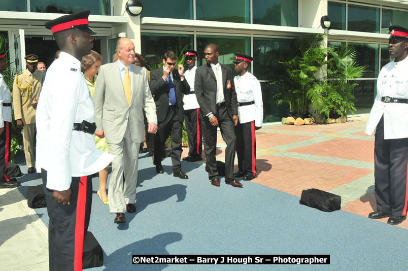 The Unveiling Of The Commemorative Plaque By The Honourable Prime Minister, Orette Bruce Golding, MP, And Their Majesties, King Juan Carlos I And Queen Sofia Of Spain - On Wednesday, February 18, 2009, Marking The Completion Of The Expansion Of Sangster International Airport, Venue at Sangster International Airport, Montego Bay, St James, Jamaica - Wednesday, February 18, 2009 - Photographs by Net2Market.com - Barry J. Hough Sr, Photographer/Photojournalist - Negril Travel Guide, Negril Jamaica WI - http://www.negriltravelguide.com - info@negriltravelguide.com...!