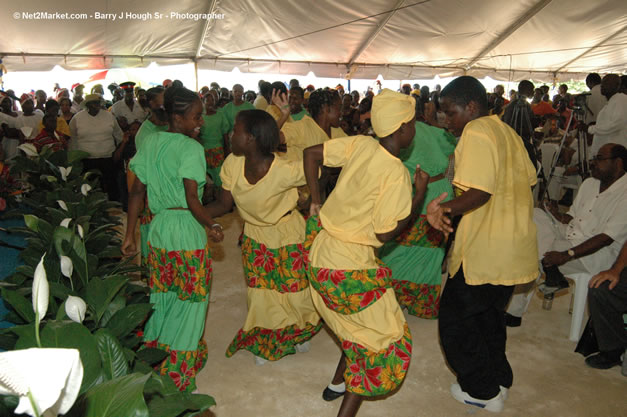 Palladium Hotels & Resorts - Groundbreaking of the 1600-Room Grand Palladium Lady Hamilton Resort & Spa and the Grand Palludium Jamaica Resort & Spa - Special Address: The Most Honorable Portia Simpson-Miller, O.N., M.P., Prime Minister of Jamaica - The Point, Lucea, Hanover, Saturday, November 11, 2006 @ 2:00 pm - Negril Travel Guide, Negril Jamaica WI - http://www.negriltravelguide.com - info@negriltravelguide.com...!