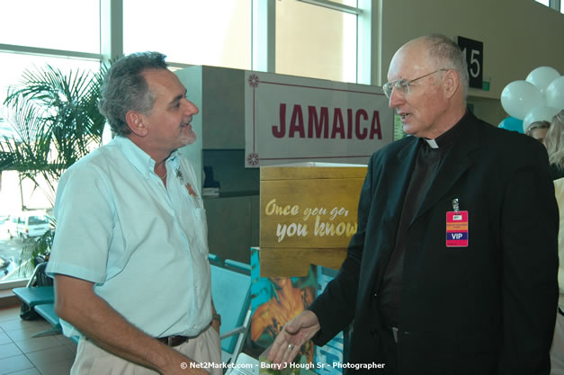 MBJ Airports Limited Welcomes WestJet Airlines - Inaugural Scheduled Service From Toronto Pearsons International Airport - Monday, December 10, 2007 - Sangster International Airport - MBJ Airports Limited, Montego Bay, Jamaica W.I. - Photographs by Net2Market.com - Barry J. Hough Sr, Photographer - Negril Travel Guide, Negril Jamaica WI - http://www.negriltravelguide.com - info@negriltravelguide.com...!