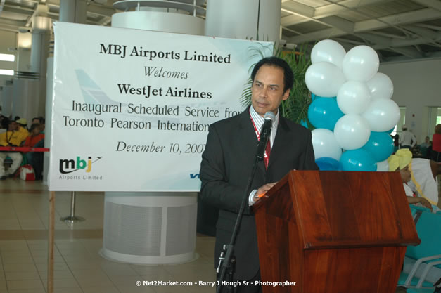 MBJ Airports Limited Welcomes WestJet Airlines - Inaugural Scheduled Service From Toronto Pearsons International Airport - Monday, December 10, 2007 - Sangster International Airport - MBJ Airports Limited, Montego Bay, Jamaica W.I. - Photographs by Net2Market.com - Barry J. Hough Sr, Photographer - Negril Travel Guide, Negril Jamaica WI - http://www.negriltravelguide.com - info@negriltravelguide.com...!