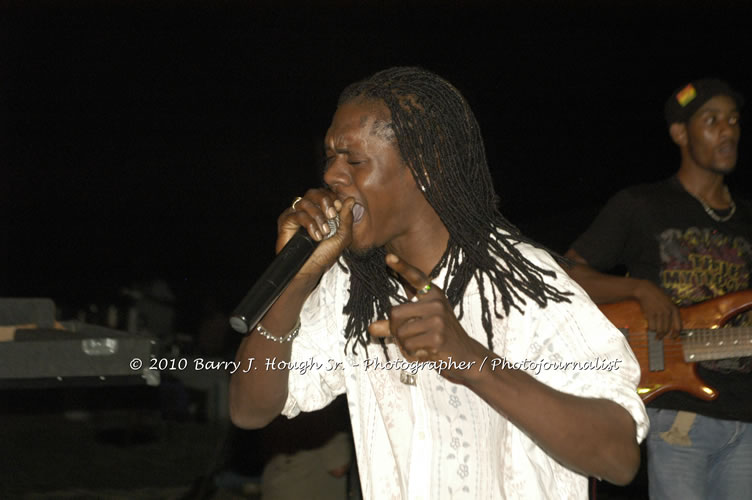 Chaka Demus & Pliers - Live In Concert @ Negril Escape Resort and Spa, December 8, 2009, One Love Drive, West End, Negril, Westmoreland, Jamaica W.I. - Photographs by Net2Market.com - Barry J. Hough Sr, Photographer/Photojournalist - Negril Travel Guide, Negril Jamaica WI - http://www.negriltravelguide.com - info@negriltravelguide.com...!