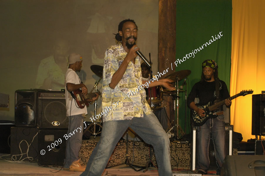  Sanchez - Live in Concert - at the One Love Reggae Concert Series 09/10 @ Negril Escape Resort & Spa - Also Featuring: Timmi Burrell and Justice Merchant- Backing Band Roots Warrior - DJ Gemini - MC Oliver Cargill, Negril Escape Resort & Spa, One Love Drive, West End, Negril, Westmoreland, Jamaica W.I. - Tuesday, November 24, 2009 - Photographs by Net2Market.com - Barry J. Hough Sr, Photographer / Photojournalist - Photos taken with a Nikon D70, D100, or D300 - Negril Travel Guide, Negril Jamaica WI - http://www.negriltravelguide.com - info@negriltravelguide.com...!