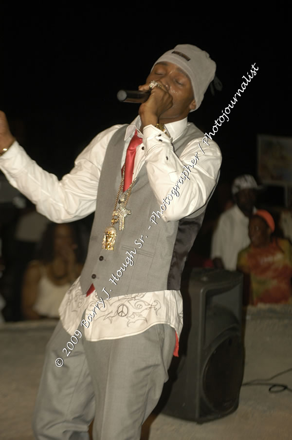  Sanchez - Live in Concert - at the One Love Reggae Concert Series 09/10 @ Negril Escape Resort & Spa - Also Featuring: Timmi Burrell and Justice Merchant- Backing Band Roots Warrior - DJ Gemini - MC Oliver Cargill, Negril Escape Resort & Spa, One Love Drive, West End, Negril, Westmoreland, Jamaica W.I. - Tuesday, November 24, 2009 - Photographs by Net2Market.com - Barry J. Hough Sr, Photographer / Photojournalist - Photos taken with a Nikon D70, D100, or D300 - Negril Travel Guide, Negril Jamaica WI - http://www.negriltravelguide.com - info@negriltravelguide.com...!