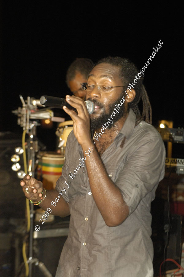  Tarrus Riley - Live in Concert - at the One Love Reggae Concert Series 09/10 @ Negril Escape Resort & Spa - Also Featuring: Mistic Bowie, Monday Justice, Cash, Dean Frazier - DJ Gemini - MC Oliver Cargill, Negril Escape Resort & Spa, One Love Drive, West End, Negril, Westmoreland, Jamaica W.I. - Tuesday, November 17, 2009 - Photographs by Net2Market.com - Barry J. Hough Sr, Photographer / Photojournalist - Photos taken with a Nikon D70, D100, or D300 - Negril Travel Guide, Negril Jamaica WI - http://www.negriltravelguide.com - info@negriltravelguide.com...!