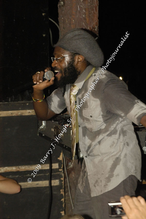  Tarrus Riley - Live in Concert - at the One Love Reggae Concert Series 09/10 @ Negril Escape Resort & Spa - Also Featuring: Mistic Bowie, Monday Justice, Cash, Dean Frazier - DJ Gemini - MC Oliver Cargill, Negril Escape Resort & Spa, One Love Drive, West End, Negril, Westmoreland, Jamaica W.I. - Tuesday, November 17, 2009 - Photographs by Net2Market.com - Barry J. Hough Sr, Photographer / Photojournalist - Photos taken with a Nikon D70, D100, or D300 - Negril Travel Guide, Negril Jamaica WI - http://www.negriltravelguide.com - info@negriltravelguide.com...!