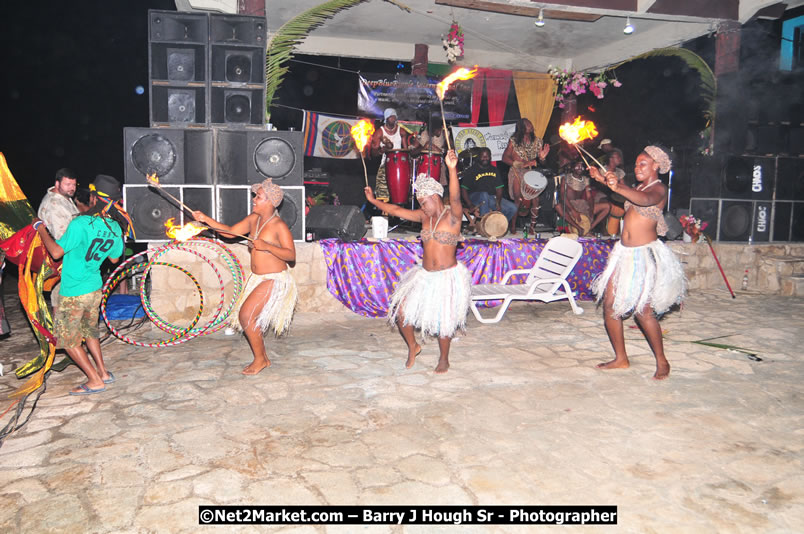 Chinese New Year @ The Sunset Show at Negril Escape - Tuesday, January 27, 2009 - Live Reggae Music at Negril Escape - Tuesday Nights 6:00PM to 10:00 PM - Photographs by Net2Market.com - Barry J. Hough Sr, Photographer/Photojournalist - Negril Travel Guide, Negril Jamaica WI - http://www.negriltravelguide.com - info@negriltravelguide.com...!