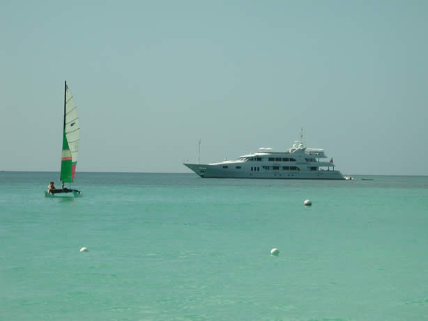 A Photo Walk along Negril's Famous Seven Mile Beach - Negril Travel Guide, Negril Jamaica WI - http://www.negriltravelguide.com - info@negriltravelguide.com...!