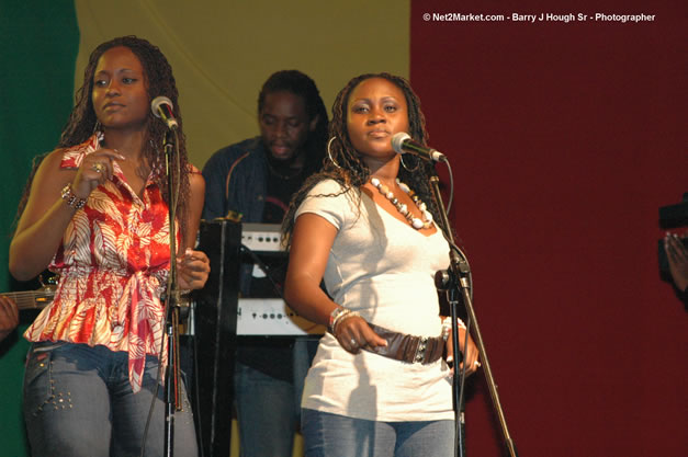 Fanton Mojah @ Tru-Juice Rebel Salute 2007 - Saturday, January 13, 2007, Port Kaiser Sports Club, St. Elizabeth - Negril Travel Guide, Negril Jamaica WI - http://www.negriltravelguide.com - info@negriltravelguide.com...!