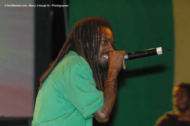 I Wayne @ Tru-Juice Rebel Salute 2007 - Saturday, January 13, 2007, Port Kaiser Sports Club, St. Elizabeth - Negril Travel Guide, Negril Jamaica WI - http://www.negriltravelguide.com - info@negriltravelguide.com...!