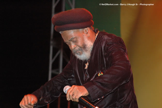 The Abyssinians @ Tru-Juice Rebel Salute 2007 - Saturday, January 13, 2007, Port Kaiser Sports Club, St. Elizabeth - Negril Travel Guide, Negril Jamaica WI - http://www.negriltravelguide.com - info@negriltravelguide.com...!