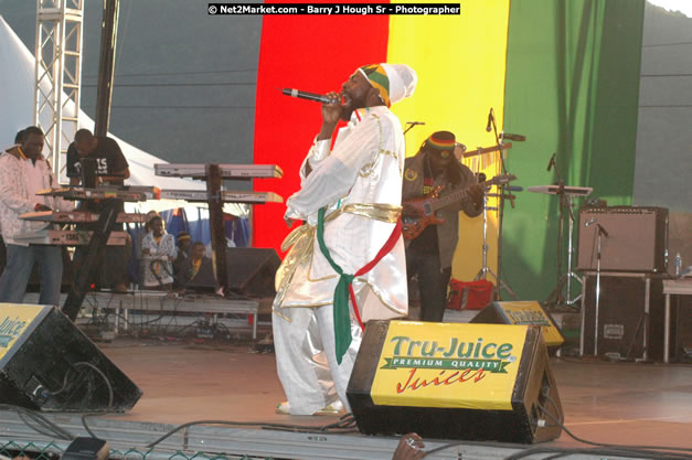 Capleton at Tru-Juice Rebel Salute 2008 - The 15th staging of Tru-Juice Rebel Salute, Saturday, January 12, 2008, Port Kaiser Sports Club, St. Elizabeth, Jamaica W.I. - Photographs by Net2Market.com - Barry J. Hough Sr, Photographer - Negril Travel Guide, Negril Jamaica WI - http://www.negriltravelguide.com - info@negriltravelguide.com...!