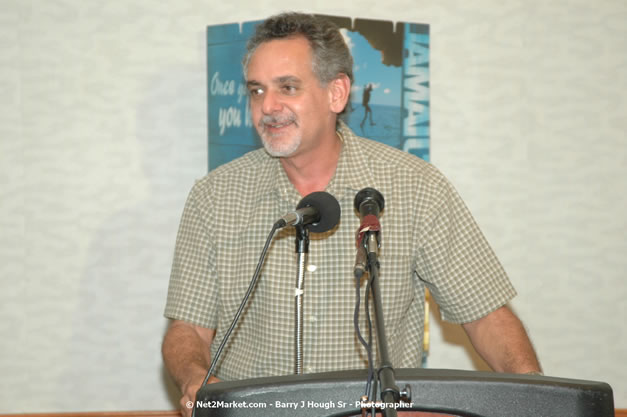 Red Cap Porters Awards - Minister of Tourism, Hon. Edmund Bartlett - Director of Tourism, Basil Smith - Friday, December 14, 2007 - Holiday Inn Sunspree, Montego Bay, Jamaica W.I. - Photographs by Net2Market.com - Barry J. Hough Sr, Photographer - Negril Travel Guide, Negril Jamaica WI - http://www.negriltravelguide.com - info@negriltravelguide.com...!