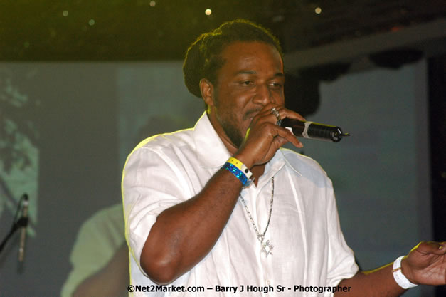 Tiger - Red Stripe Reggae Sumfest 2007 - Zenith - Saturday, July 21, 2007 - Catherine Hall, Montego Bay, St James, Jamaica W.I. - Negril Travel Guide, Negril Jamaica WI - http://www.negriltravelguide.com - info@negriltravelguide.com...!