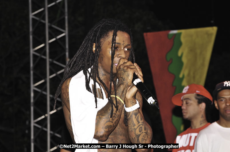 Lil Wayne @ Red Stripe Reggae Sumfest 2008 International Night 2, Catherine Hall, Montego Bay - Saturday, July 19, 2008 - Reggae Sumfest 2008 July 13 - July 19, 2008 - Photographs by Net2Market.com - Barry J. Hough Sr. Photojournalist/Photograper - Photographs taken with a Nikon D300 - Negril Travel Guide, Negril Jamaica WI - http://www.negriltravelguide.com - info@negriltravelguide.com...!