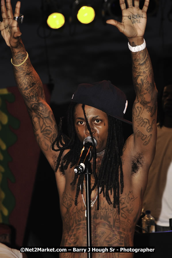 Lil Wayne @ Red Stripe Reggae Sumfest 2008 International Night 2, Catherine Hall, Montego Bay - Saturday, July 19, 2008 - Reggae Sumfest 2008 July 13 - July 19, 2008 - Photographs by Net2Market.com - Barry J. Hough Sr. Photojournalist/Photograper - Photographs taken with a Nikon D300 - Negril Travel Guide, Negril Jamaica WI - http://www.negriltravelguide.com - info@negriltravelguide.com...!