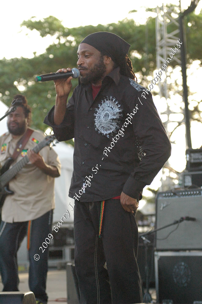 Inner Circle  @ Reggae Sumfest 2009 - International Night 2 - Reggae Sumfest 2009,Catherine Hall, Montego Bay, St. James, Jamaica W.I. - Saturday, July 25, 2009 - Reggae Sumfest 2009, July 19 - 25, 2009 - Photographs by Net2Market.com - Barry J. Hough Sr. Photojournalist/Photograper - Photographs taken with a Nikon D70, D100, or D300 - Negril Travel Guide, Negril Jamaica WI - http://www.negriltravelguide.com - info@negriltravelguide.com...!