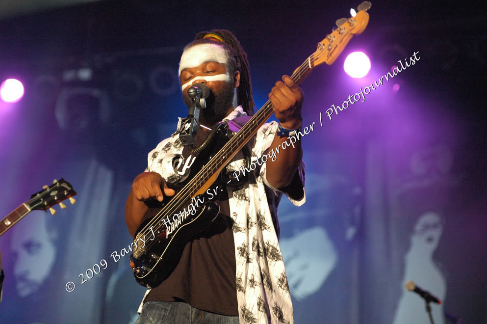 Rhaatid @ Reggae Sumfest 2009 - International Night 2 - Reggae Sumfest 2009,Catherine Hall, Montego Bay, St. James, Jamaica W.I. - Saturday, July 25, 2009 - Reggae Sumfest 2009, July 19 - 25, 2009 - Photographs by Net2Market.com - Barry J. Hough Sr. Photojournalist/Photograper - Photographs taken with a Nikon D70, D100, or D300 - Negril Travel Guide, Negril Jamaica WI - http://www.negriltravelguide.com - info@negriltravelguide.com...!