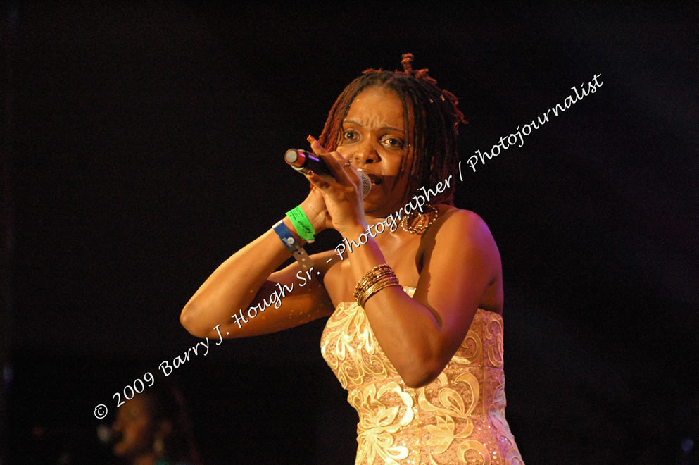 Sophia Squire  @ Reggae Sumfest 2009 - International Night 2 - Reggae Sumfest 2009,Catherine Hall, Montego Bay, St. James, Jamaica W.I. - Saturday, July 25, 2009 - Reggae Sumfest 2009, July 19 - 25, 2009 - Photographs by Net2Market.com - Barry J. Hough Sr. Photojournalist/Photograper - Photographs taken with a Nikon D70, D100, or D300 - Negril Travel Guide, Negril Jamaica WI - http://www.negriltravelguide.com - info@negriltravelguide.com...!