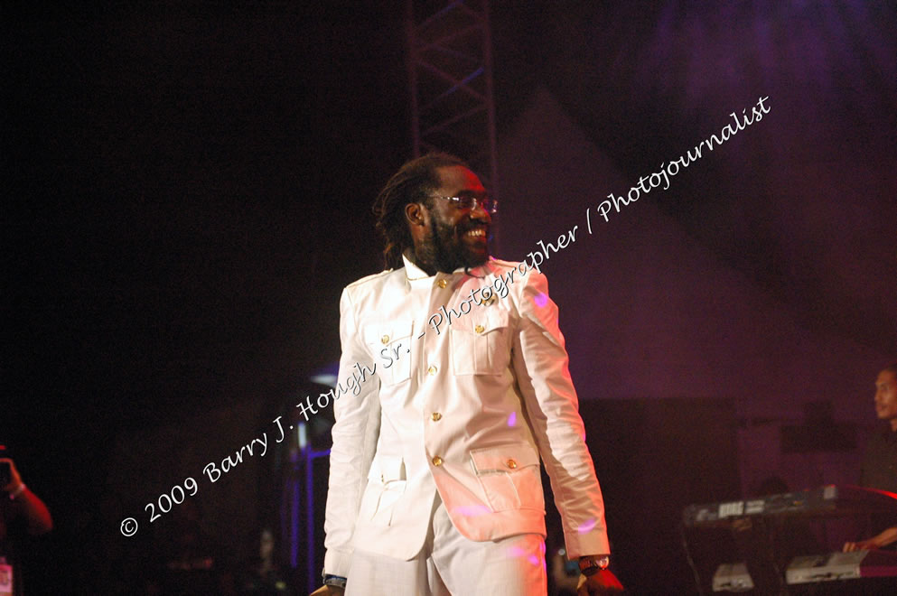 Tarrus Riley @ Reggae Sumfest 2009 - International Night 2 - Reggae Sumfest 2009,Catherine Hall, Montego Bay, St. James, Jamaica W.I. - Saturday, July 25, 2009 - Reggae Sumfest 2009, July 19 - 25, 2009 - Photographs by Net2Market.com - Barry J. Hough Sr. Photojournalist/Photograper - Photographs taken with a Nikon D70, D100, or D300 - Negril Travel Guide, Negril Jamaica WI - http://www.negriltravelguide.com - info@negriltravelguide.com...!