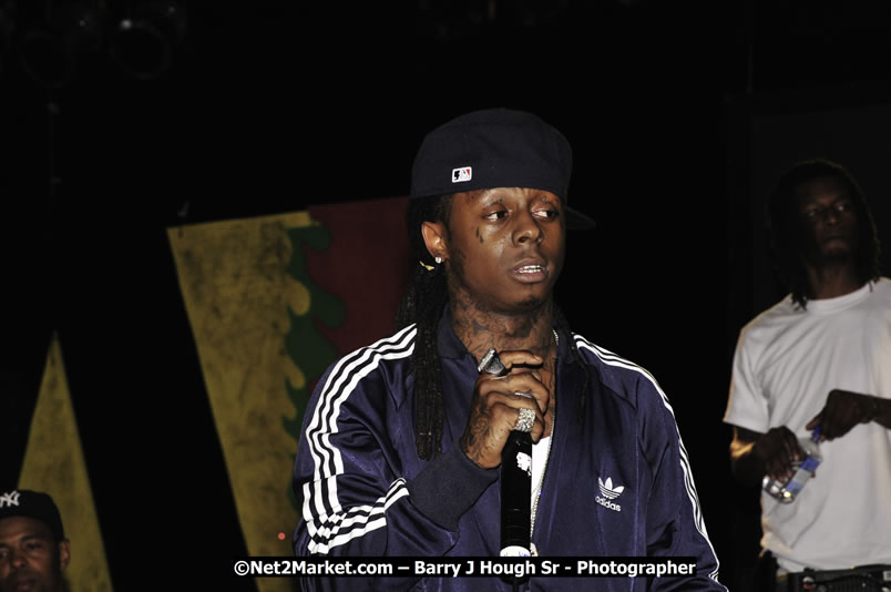 Lil Wayne @ Reggae Sumfest 2008 International Night 2, Catherine Hall, Montego Bay - Saturday, July 19, 2008 - Reggae Sumfest 2008 July 13 - July 19, 2008 - Photographs by Net2Market.com - Barry J. Hough Sr. Photojournalist/Photograper - Photographs taken with a Nikon D300 - Negril Travel Guide, Negril Jamaica WI - http://www.negriltravelguide.com - info@negriltravelguide.com...!