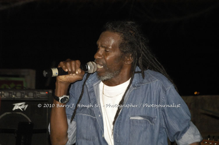 Toots and the Maytals - Grammy Award Winner @ Negril Fest - Presented by Money Cologne Promotions - Special Guest Star Jamaica Michael Jackson, Stama, Adeebe - Backed by Hurricane Band, MC Rev. BB on January 6, 2010 @ Roots Bamboo, Norman Manley Boulevard, Negril, Westmoreland, Jamaica W.I. - Photographs by Net2Market.com - Barry J. Hough Sr, Photographer/Photojournalist - The Negril Travel Guide - Negril's and Jamaica's Number One Concert Photography Web Site with over 40,000 Jamaican Concert photographs Published -  Negril Travel Guide, Negril Jamaica WI - http://www.negriltravelguide.com - info@negriltravelguide.com...!