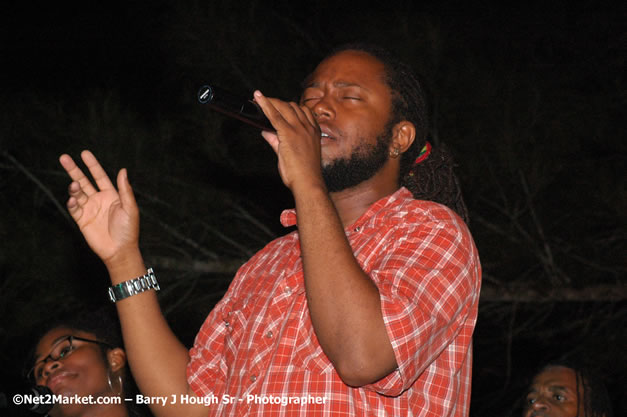 Tarrus Riley, Jimmy Riley, and Dwayne Stephensen - Money Cologne Promotions in association with "British Link Up" presents Summer Jam featuring She's Royal Tarrus Riley & Jimmy Riley - Plus Ras Slick, Sham Dawg, and Whiskey Bagio @ Roots Bamboo, Norman Manley Boulevard, Negril, Jamaica W.I. - Backed up Dean Fraser & The Hurricanne Band - MC Barry G and Rev. BB - July 25, 2007 - Negril Travel Guide.com, Negril Jamaica WI - http://www.negriltravelguide.com - info@negriltravelguide.com...!