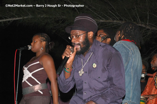 Tarrus Riley, Jimmy Riley, and Dwayne Stephensen - Money Cologne Promotions in association with "British Link Up" presents Summer Jam featuring She's Royal Tarrus Riley & Jimmy Riley - Plus Ras Slick, Sham Dawg, and Whiskey Bagio @ Roots Bamboo, Norman Manley Boulevard, Negril, Jamaica W.I. - Backed up Dean Fraser & The Hurricanne Band - MC Barry G and Rev. BB - July 25, 2007 - Negril Travel Guide.com, Negril Jamaica WI - http://www.negriltravelguide.com - info@negriltravelguide.com...!