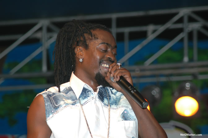 Beenie Man - Spring Break 2005 -  6th Anniversary - All Day - All Night - Photo Gallery - Sunday, March 13th - Long Bay Beach, Negril Jamaica - Negril Travel Guide, Negril Jamaica WI - http://www.negriltravelguide.com - info@negriltravelguide.com...!