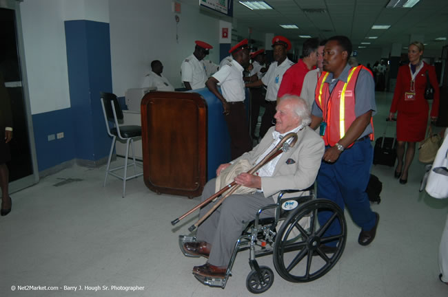 Arrival of Virgin Atlantic Inaugural Flight To Montego Bay, Jamaica Photos - Sir Richard Branson, President & Family, and 450 Passengers - Arrival at Sangster Internation Airport, Montego Bay, Jamaica - Monday, July 3, 2006 - Negril Travel Guide, Negril Jamaica WI - http://www.negriltravelguide.com - info@negriltravelguide.com...!