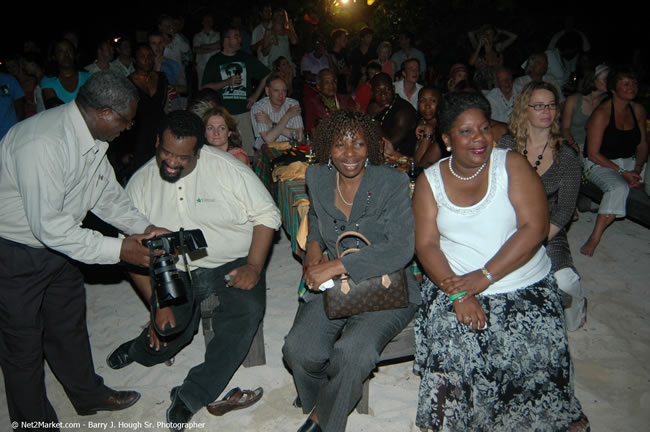 Half Moon Resort Party - Virgin Atlantic Inaugural Flight To Montego Bay, Jamaica Photos - Sir Richard Branson, President & Family, and 450 Passengers - Party Royal Pavillion at Half Moon Resort, Montego Bay, Jamaica - Monday, July 3, 2006 - Negril Travel Guide, Negril Jamaica WI - http://www.negriltravelguide.com - info@negriltravelguide.com...!