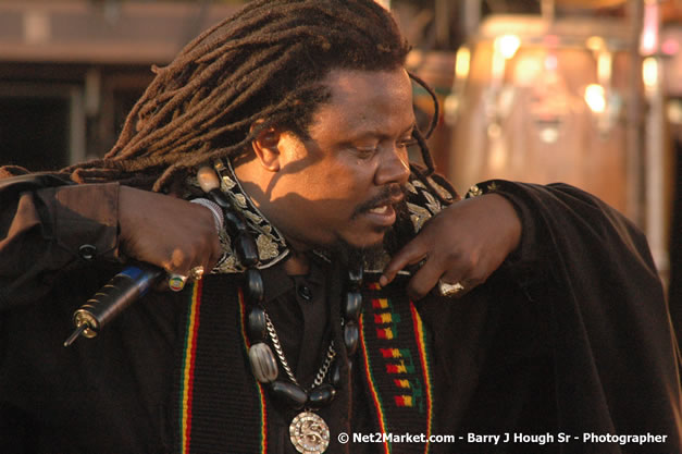 Luciano @ Western Consciousness 2007 - Presented by King of Kings Productons - Saturday, April 28, 2007 - Llandilo Cultural Centre, Savanna-La-Mar, Westmoreland, Jamaica W.I. - Negril Travel Guide, Negril Jamaica WI - http://www.negriltravelguide.com - info@negriltravelguide.com...!