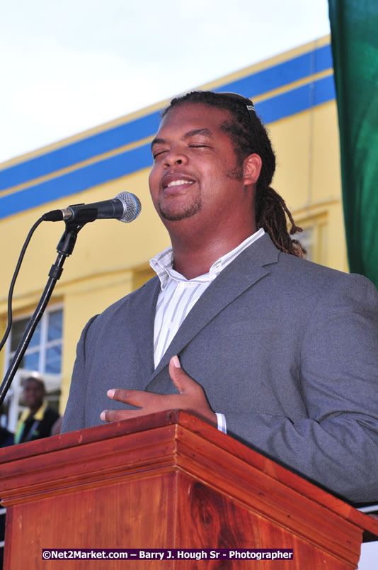 The City of Montego Bay Welcomes Our 2008 Olympians - Western Motorcade - Civic Ceremony - A Salute To Our Beijing Heros - Sam Sharpe Square, Montego Bay, Jamaica - Tuesday, October 7, 2008 - Photographs by Net2Market.com - Barry J. Hough Sr. Photojournalist/Photograper - Photographs taken with a Nikon D300 - Negril Travel Guide, Negril Jamaica WI - http://www.negriltravelguide.com - info@negriltravelguide.com...!