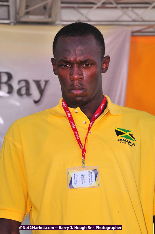 The City of Montego Bay Welcomes Our 2008 Olympians - Western Motorcade - Civic Ceremony - A Salute To Our Beijing Heros - Sam Sharpe Square, Montego Bay, Jamaica - Tuesday, October 7, 2008 - Photographs by Net2Market.com - Barry J. Hough Sr. Photojournalist/Photograper - Photographs taken with a Nikon D300 - Negril Travel Guide, Negril Jamaica WI - http://www.negriltravelguide.com - info@negriltravelguide.com...!